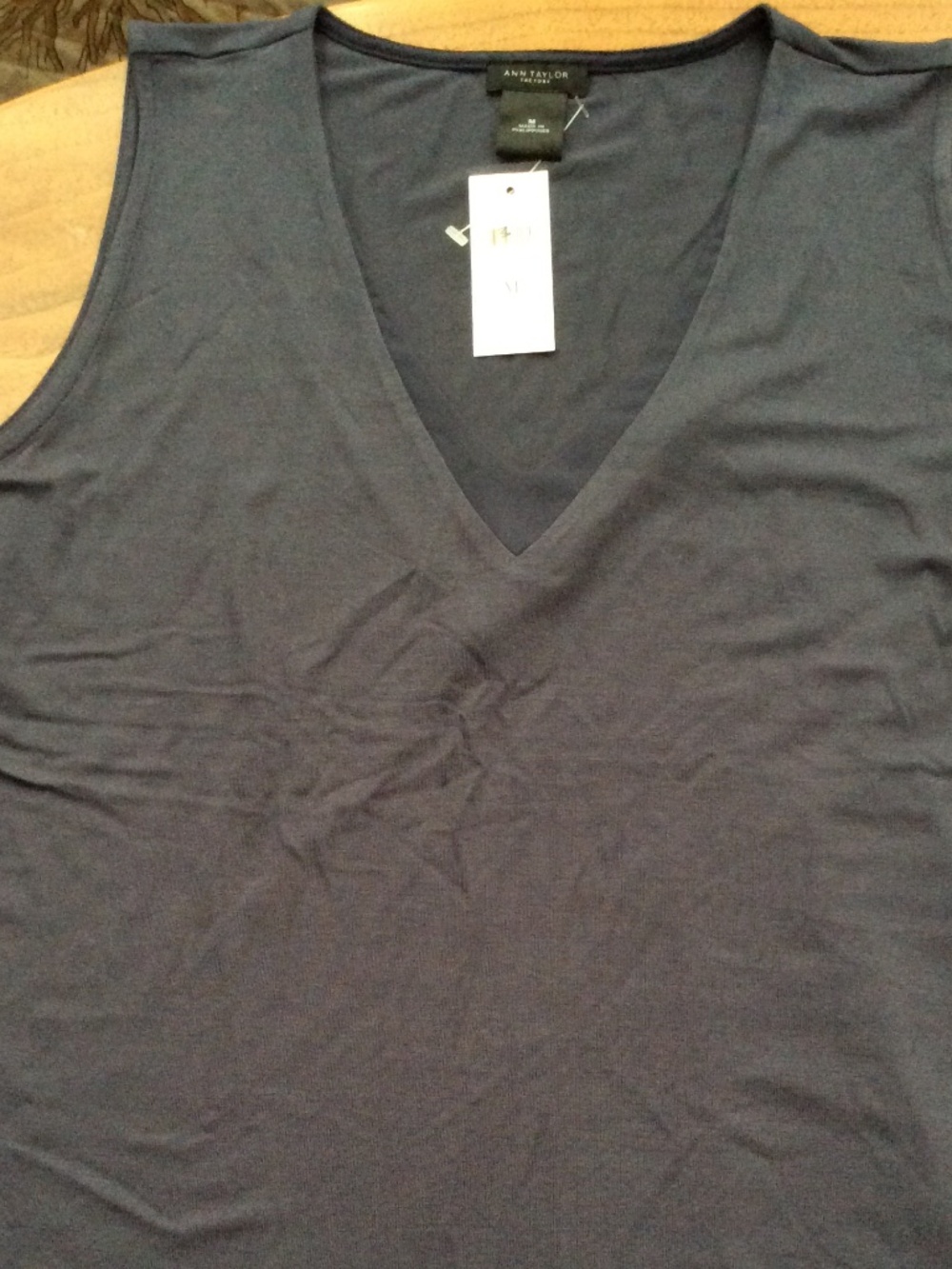 Ann taylor size m sleeveless shirt